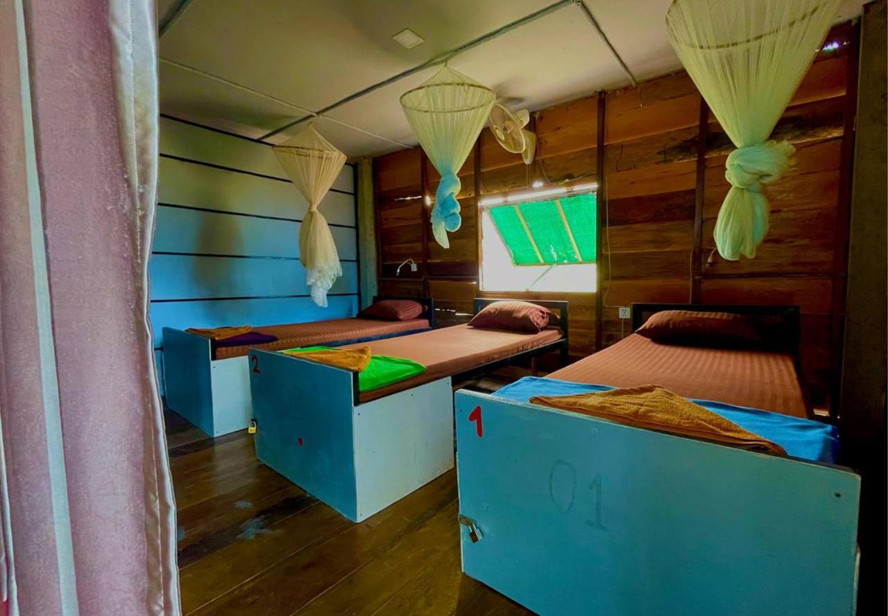 The Cliff Hostel, M'Pay Bay Ko Rong Sanloem Eksteriør bilde